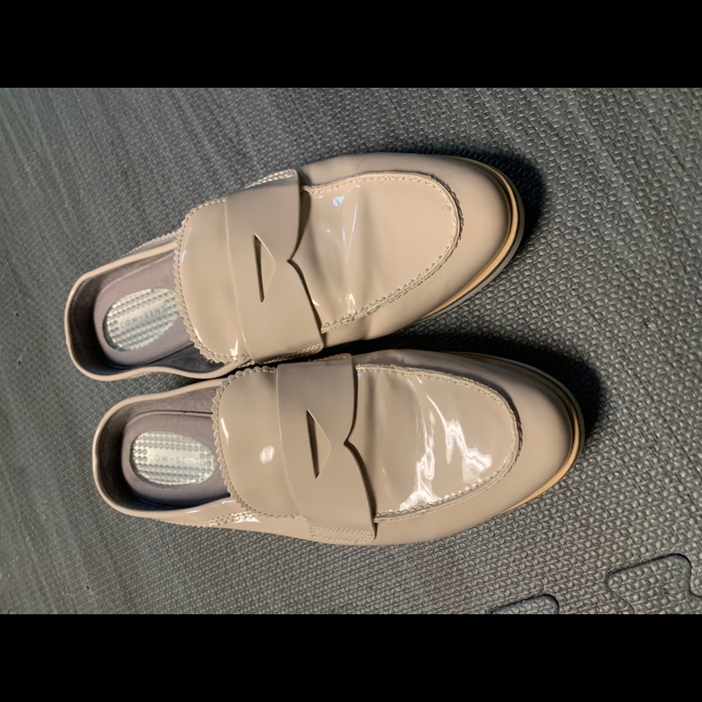 Off white Penney loafers, super cute & comfortable!